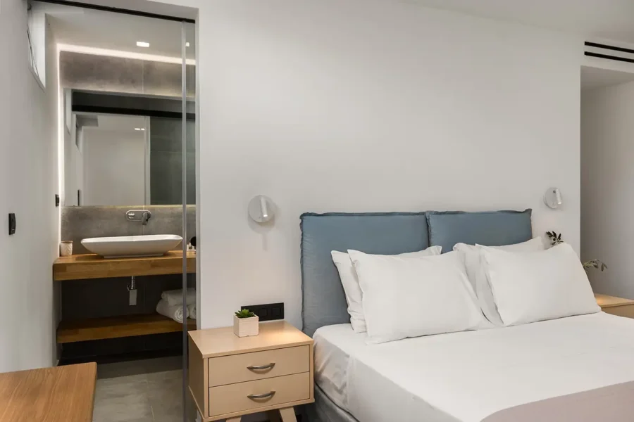 Apartment with private pool